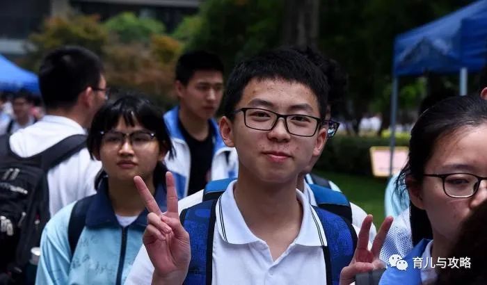 江苏高考高分考生_江苏高考高分数_江苏省高考最高分 江苏高考高分考生_江苏高考高分数_江苏省高考最高分